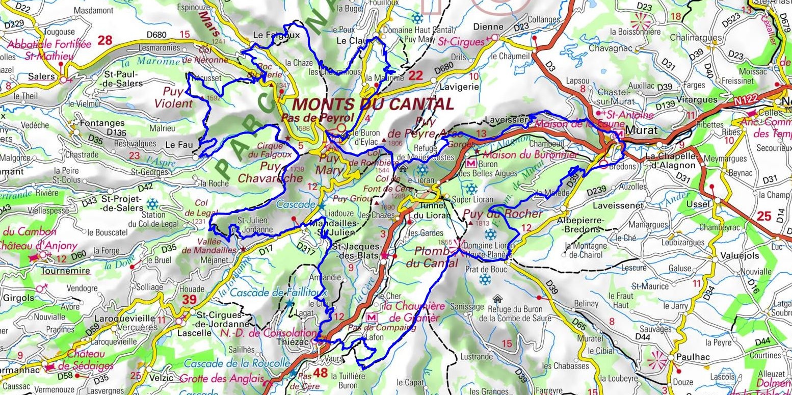 GR400 Randonnée autour des Volcans du Cantal 1