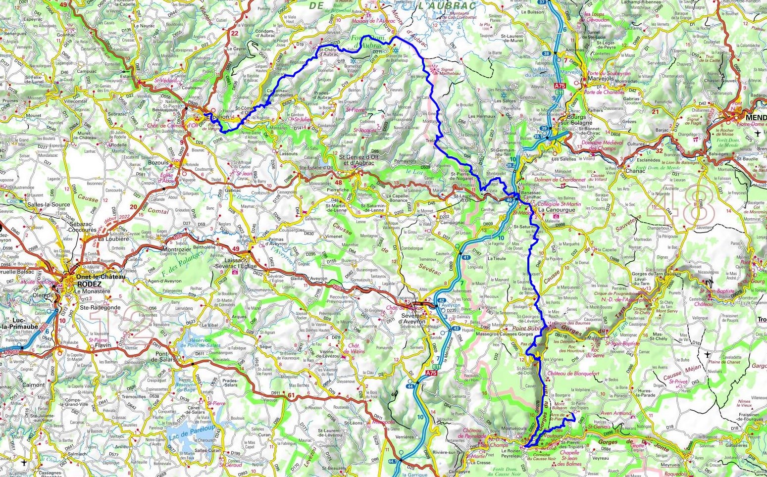 GR6 Hiking from Espalion (Aveyron) to St Pierre-des-Tripiers (Lozere) 1