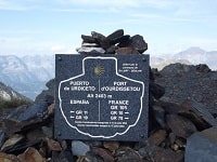 GR105 Hiking from Lortet to Ourdissetou Pass (Hautes-Pyrenees) 8