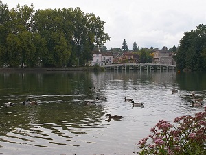 Gr 2 Walking From Montereau Fault Yonne Seine Et Marne To Paris Ile De France