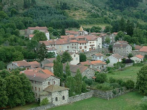 GR40 Hiking on the Tour of Velay (Haute-Loire) 6