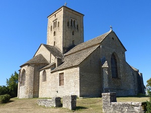 GR®76A Hiking from St-Vallerin (Saone-et-Loire) to Mt Saint-Rigaud (Rhone) 5