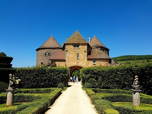 GR®76A Hiking from St-Vallerin (Saone-et-Loire) to Mt Saint-Rigaud (Rhone) 6