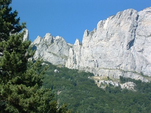 GR9 Hiking from Beaufort-sur-Gervanne to Buis-les-Baronnies (Drome) 4
