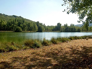 Hiking aound Avene Lake (Herault) 3