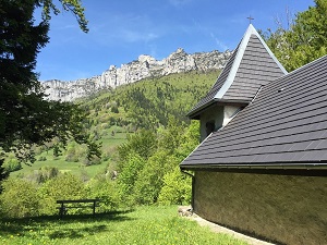 Hiking on the GRP Tour des Petites Roches (Isere) 6