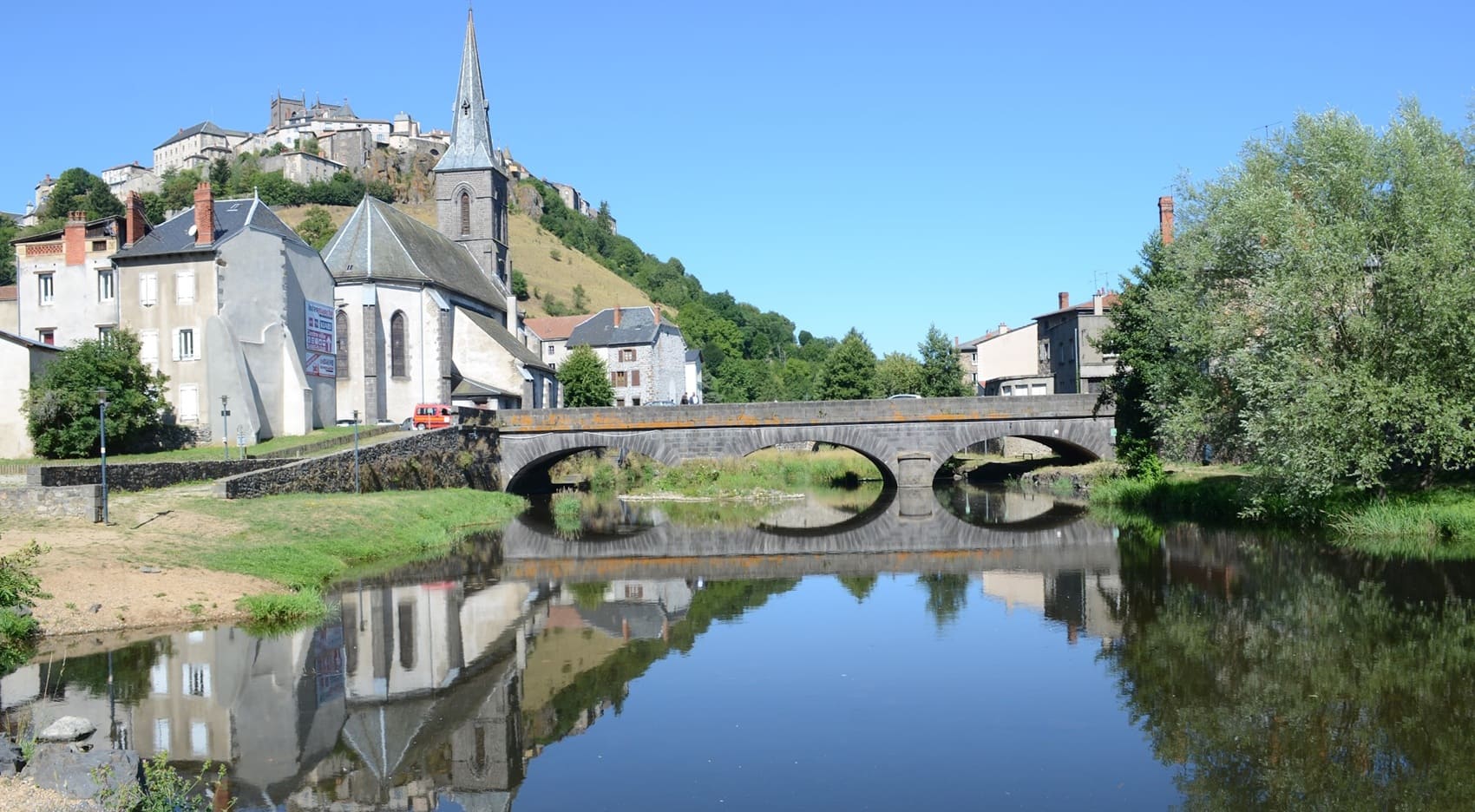 Loop around Truyere Gorges (Cantal, Lozere)
