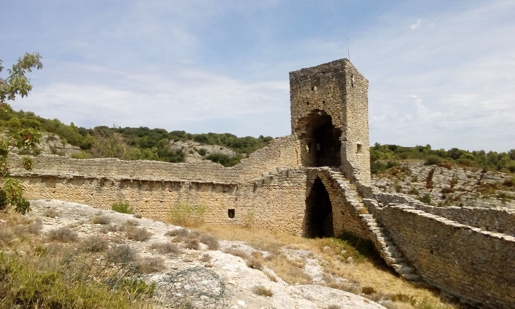 Tour du Massif d'Uchaux (Vaucluse)