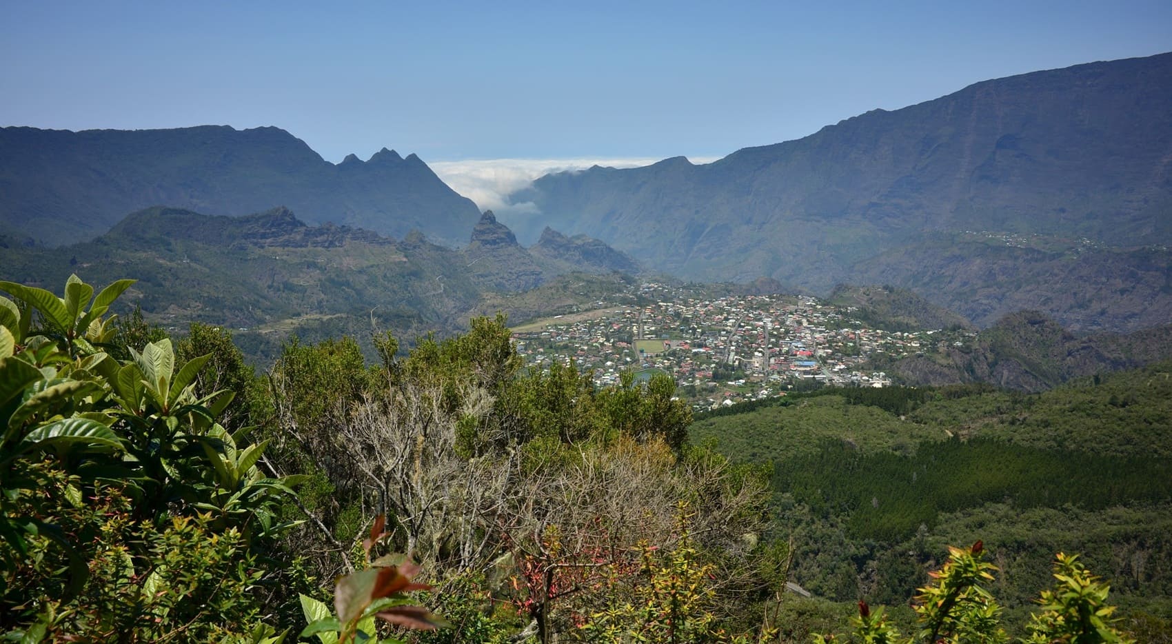GR®R1 Around Piton des Neiges (Reunion Island)