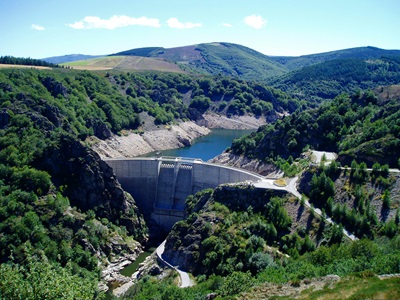 Barrage de Puylaurent en Lozère