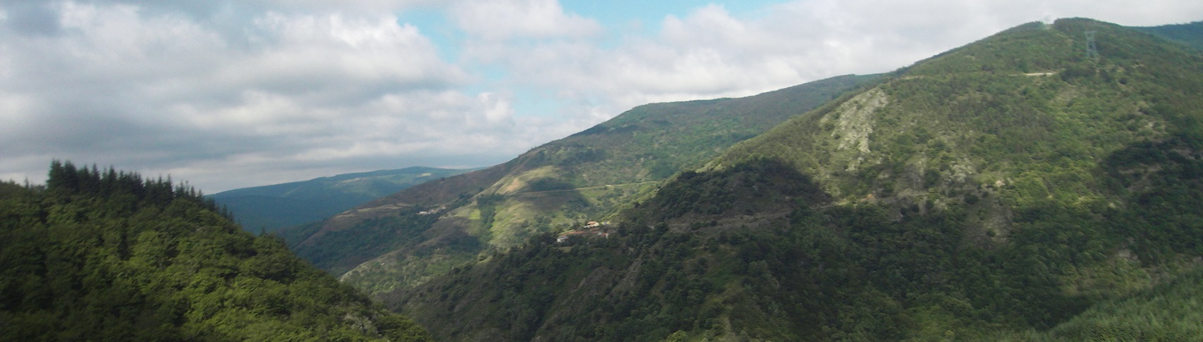 Sur le sentier GR de Pays Le Cévenol (Lozère, Ardèche et Gard)